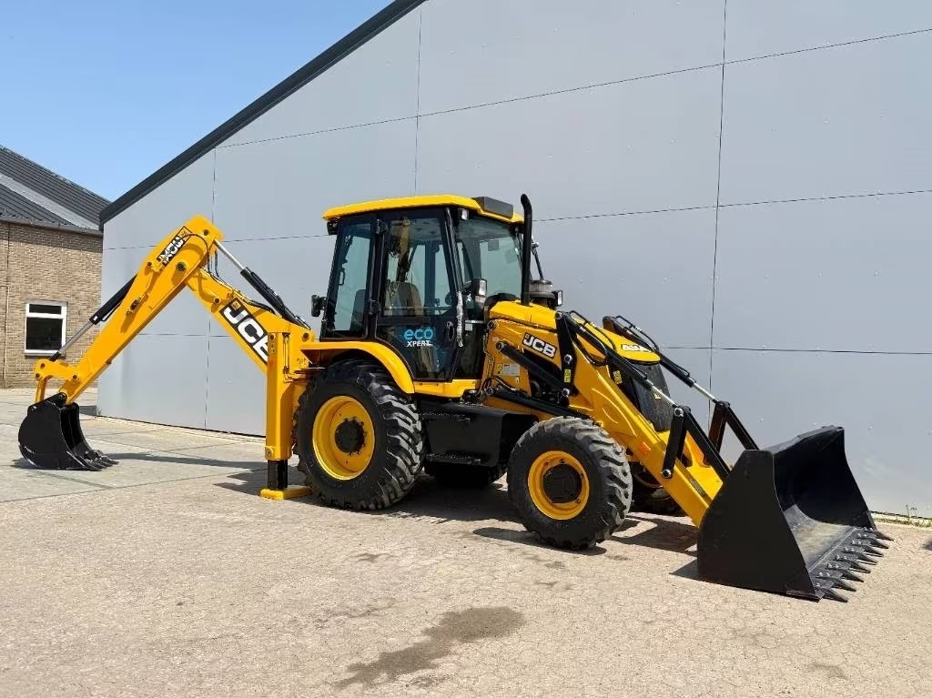 TRACTOPELLE JCB 3CX PLUS 4WD