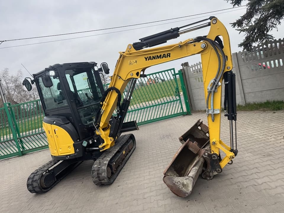 Mini-pelle Yanmar VIO38