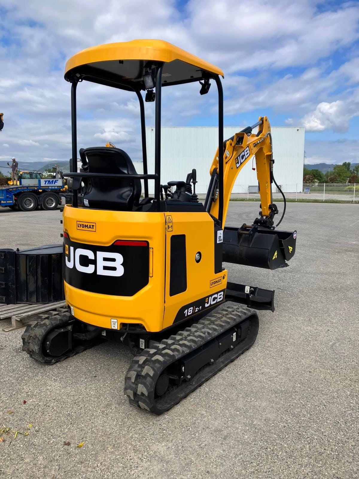 Mini-pelle JCB
